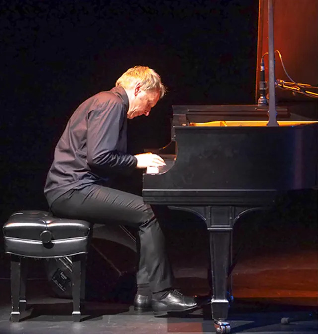 Artur Dutkiewicz Jazz Trio 2016 gallery image 06