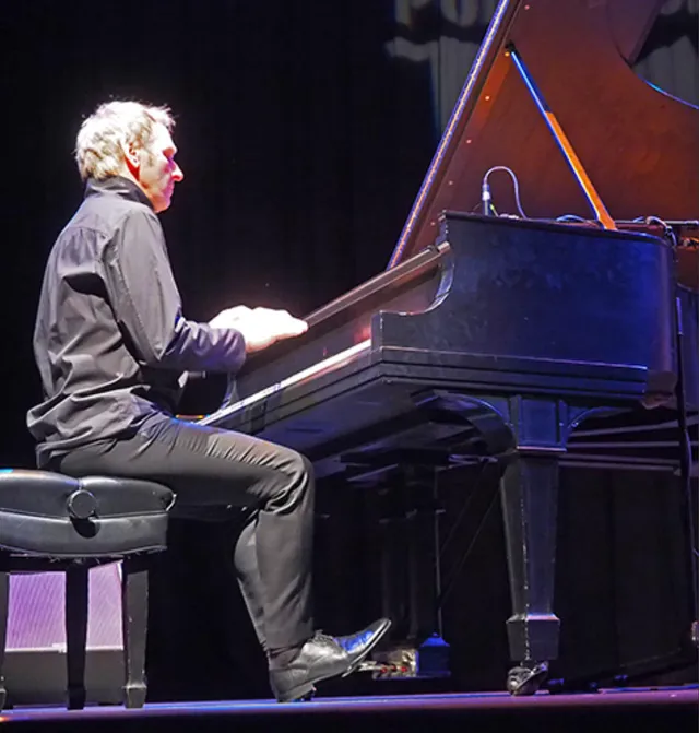 Artur Dutkiewicz Jazz Trio 2016 gallery image 31