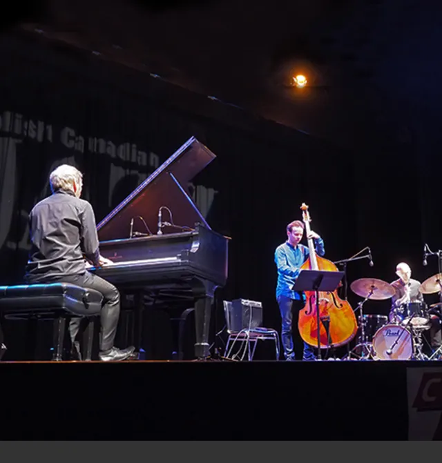 Artur Dutkiewicz Jazz Trio 2016 gallery image 34